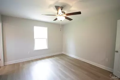 6910 Sea Turtle Cir, Navarre, FL 32566 - Photo 15