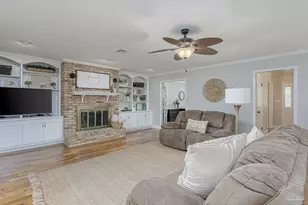 405 Canterbury Ln, Gulf Breeze, FL 32561 - Photo 7