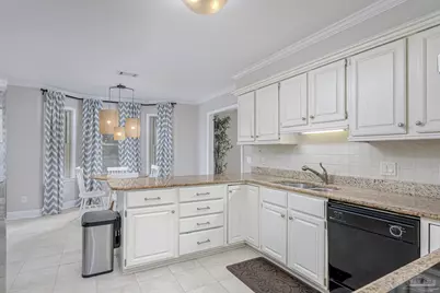 405 Canterbury Ln, Gulf Breeze, FL 32561 - Photo 11