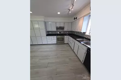 335 Vera St, Pensacola, FL 32514 - Photo 7