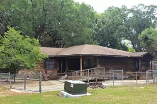 335 Vera St, Pensacola, FL 32514 - Photo 3