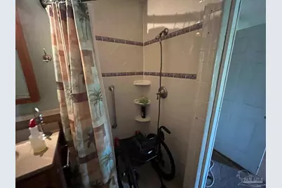 8133 Mobile Hwy, Pensacola, FL 32526 - Photo 21