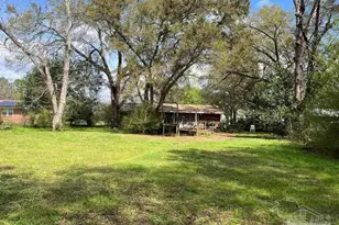 8133 Mobile Hwy, Pensacola, FL 32526 - Photo 9