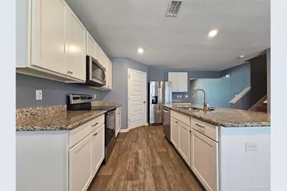 5426 Merlin Way, Milton, FL 32583 - Photo 9