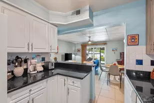 201 Pensacola Beach Rd, Gulf Breeze, FL 32561 - Photo 11