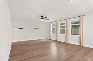 4809 Fish Hawk Ct, Pensacola, FL 32507 - Photo 5