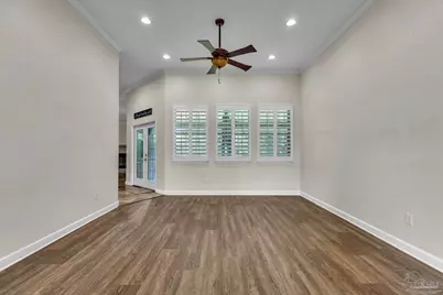 4401 Essex Terrace Cir, Pace, FL 32571 - Photo 5
