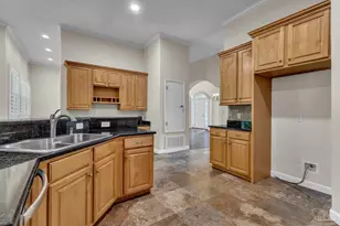 4401 Essex Terrace Cir, Pace, FL 32571 - Photo 11