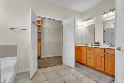 4401 Essex Terrace Cr, Pace, FL 32571 - Photo 9