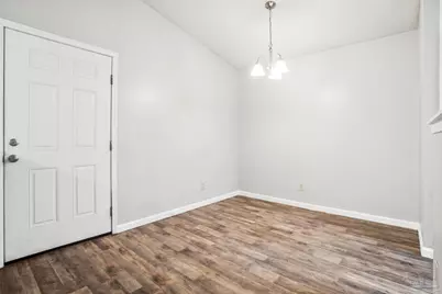 2303 W Michigan Ave #A6, Pensacola, FL 32526 - Photo 15