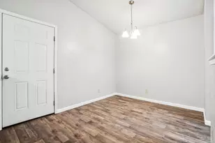 2303 W Michigan Ave, Pensacola, FL 32526 - Photo 15