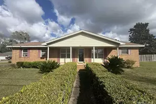 516 Monroe Ave, Cantonment, FL 32533 - Photo 1