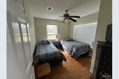 516 Monroe Ave, Cantonment, FL 32533 - Photo 17