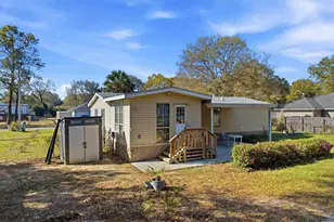 8962 Bluebell St, Milton, FL 32583 - Photo 3