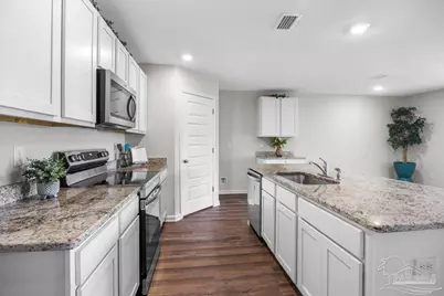 4029 Whitetail Ln, Pensacola, FL 32526 - Photo 9