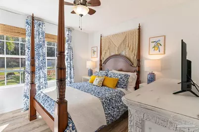 2078 Shadow Lake Dr, Gulf Breeze, FL 32563 - Photo 19