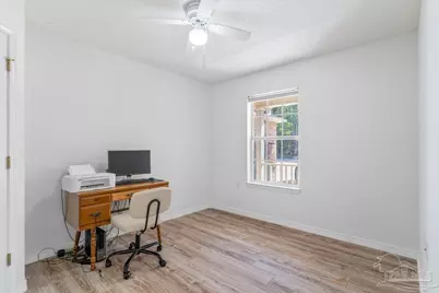 2078 Shadow Lake Dr, Gulf Breeze, FL 32563 - Photo 17