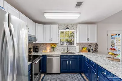 2078 Shadow Lake Dr, Gulf Breeze, FL 32563 - Photo 13