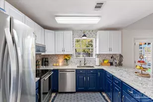 2078 Shadow Lake Dr, Gulf Breeze, FL 32563 - Photo 13