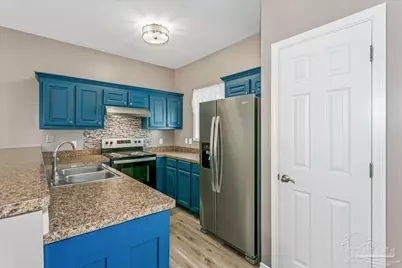 6922 Sea Turtle Cir, Navarre, FL 32566 - Photo 9