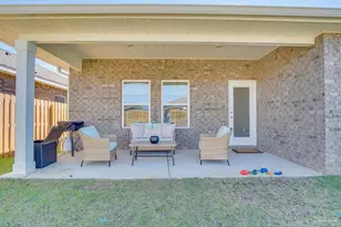 8130 Fir Tree Dr, Milton, FL 32583 - Photo 29