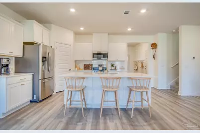 8130 Fir Tree Dr, Milton, FL 32583 - Photo 13