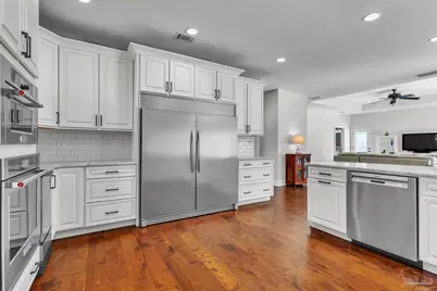 175 Camelia St, Gulf Breeze, FL 32561 - Photo 17