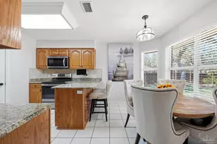 6878 Camarilla Ct, Navarre, FL 32566 - Photo 11