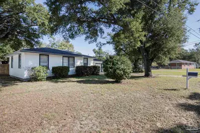 100 Milton Rd, Pensacola, FL 32507 - Photo 11