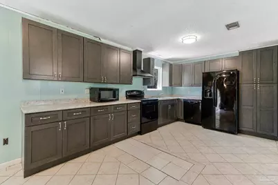 341 E Hwy 4, Century, FL 32535 - Photo 15