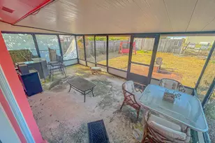 6511 E Shore Dr, Pensacola, FL 32505 - Photo 15