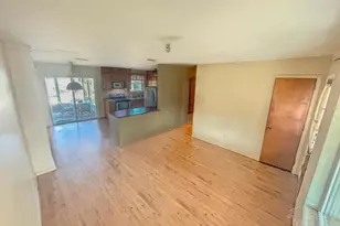 6511 E Shore Dr, Pensacola, FL 32505 - Photo 3