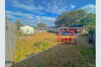 6511 E Shore Dr, Pensacola, FL 32505 - Photo 19