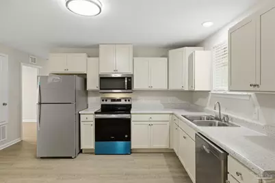 7025 Melanie Dr, Pensacola, FL 32505 - Photo 9