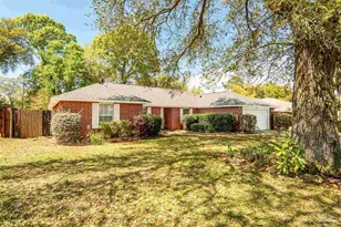 3243 Moss Point Ln, Cantonment, FL 32533 - Photo 3