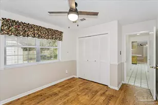 2817 Oakridge Dr, Gulf Breeze, FL 32563 - Photo 25