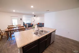 6262 Churchill Cir, Milton, FL 32583 - Photo 3