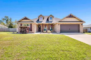 1626 Hollow Point Dr, Cantonment, FL 32533 - Photo 1