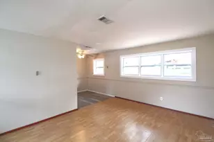 4512 Chantilly Way, Pensacola, FL 32505 - Photo 5