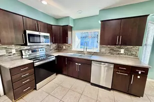 1556 Oak Shore Dr, Gulf Breeze, FL 32563 - Photo 13