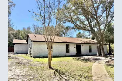 1556 Oak Shore Dr, Gulf Breeze, FL 32563 - Photo 1