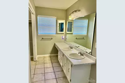 1556 Oak Shore Dr, Gulf Breeze, FL 32563 - Photo 23