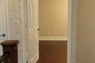 1010 N Hayne St, Pensacola, FL 32501 - Photo 11