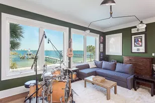 525 Deer Point Dr, Gulf Breeze, FL 32561 - Photo 17
