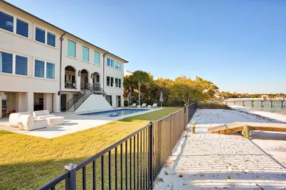 525 Deer Point Dr, Gulf Breeze, FL 32561 - Photo 37