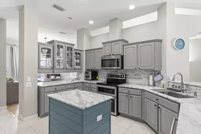1183 Grand Pointe Dr, Gulf Breeze, FL 32563 - Photo 11