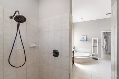 1183 Grand Pointe Dr, Gulf Breeze, FL 32563 - Photo 31