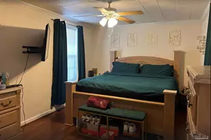 13 Marine Dr, Pensacola, FL 32507 - Photo 11