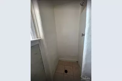 13 Marine Dr, Pensacola, FL 32507 - Photo 25