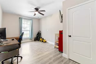 919 Blue Springs Dr, Pensacola, FL 32505 - Photo 15